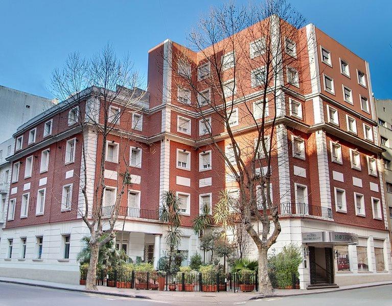 Garden Hotel 3*